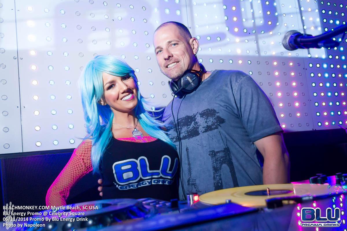 RevolutionsMB's tweet photo. Doors open at 9pm Check out DJ @elliottness702 rockin the house all weekend! Must be 21+ to enter #NoCover #Revos http://t.co/dIDMV2Rwga