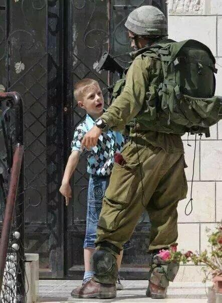 Abd_qweder's tweet image. هنا قد ولدت ، وفي هذه الأرض تربيت
وسيأتي اليوم الذي فيه نطردكم وقسما سنطردكم
#فلسطين_حره #فلسطين_تنتفض 
#القدس#غزة