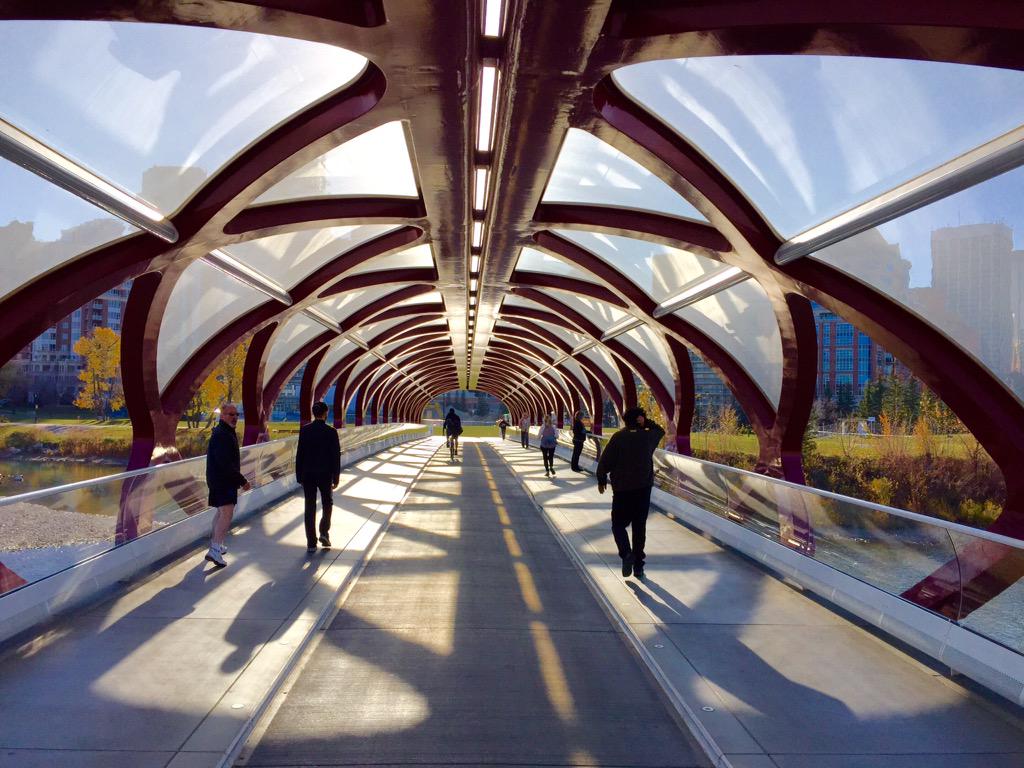 Walking on the peace and love bridge in Calgary good morning everybody peace and love 😎✌️🌟💖😄🍒