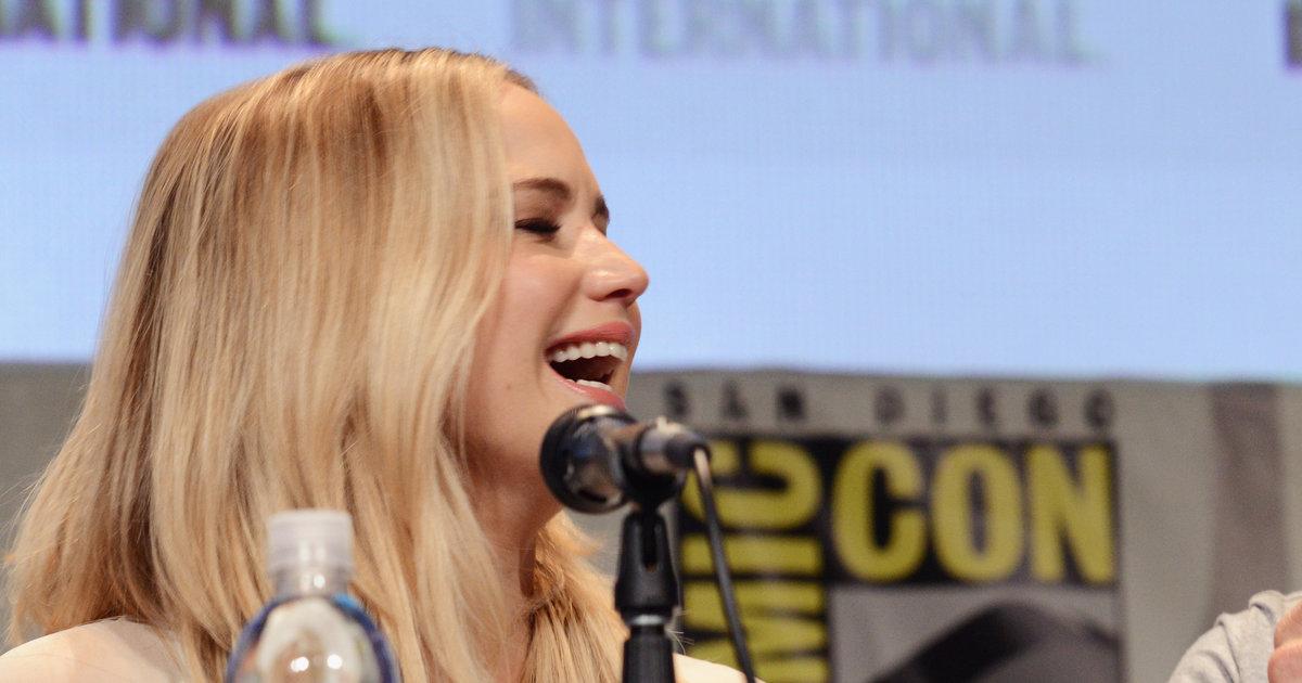 HuffPostEnt's tweet photo. Jennifer Lawrence no longer cares if you don't think she's "adorable" http://t.co/AIVwCqbYwK http://t.co/f5Haj0ylHP