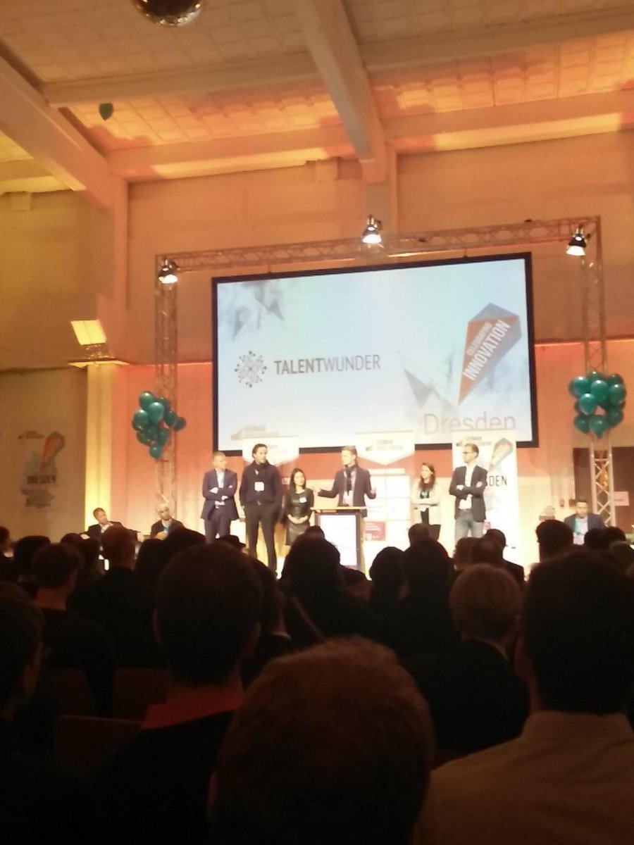 chriskloss's tweet image. Jetzt stellt @dittes sein @talentwunder vor #germanaccelerator