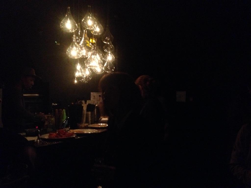 #Soirée Eclaireurs, ambiance intimiste @MyDodow <a href="/BibeliB/">BibeliB Paris</a> en invités pour pitcher leurs supers innos!