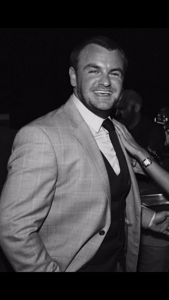 Tommy19smith's tweet photo. TBT the wedding @MarkWright_ @michkeegan http://t.co/i4ZpJYB3f4