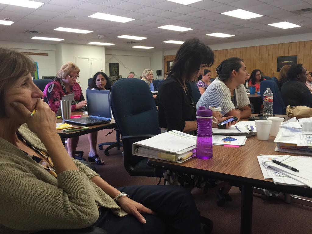 AlanEllinger's tweet photo. Hard at work at Lead4ward training 😜 http://t.co/rre1xYZwEf