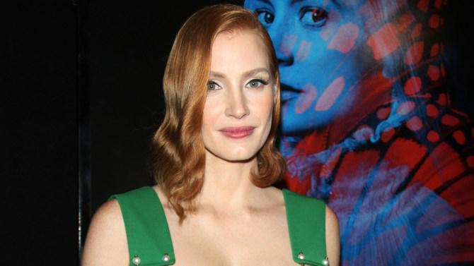 Variety's tweet photo. Jessica Chastain on Hollywood wage gap: "It's completely unfair. It's not right" http://t.co/uzYj7WnGKm http://t.co/cGGAqER9xV