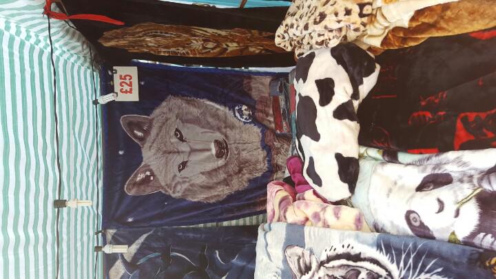 RussellsSalad's tweet photo. Forgot to tweet @Sweeter1984 a real, bona fide #PackMondayFair photo. As taken by Mrs Salad. #Sherborne #PackMonday http://t.co/WiZOU1G1CR