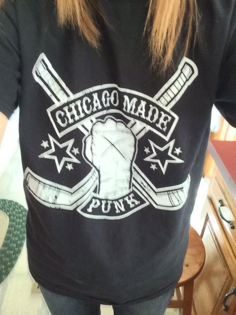 eriikaswrld's tweet photo. Chicago Made Punk ππ»πͺπ»β€οΈ @CMPunk #SupportingForever http://t.co/VUyTzErvDl