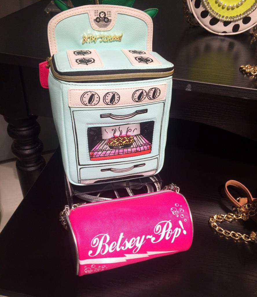 betsey johnson oven purse
