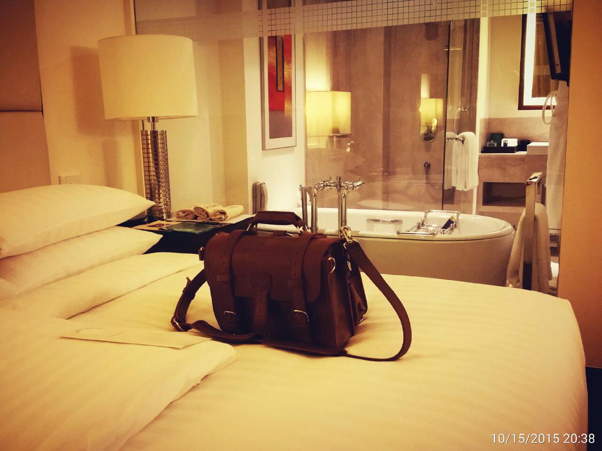 Duncan_Frost's tweet image. Travelling in style to Mumbai 
#saddlebackbags