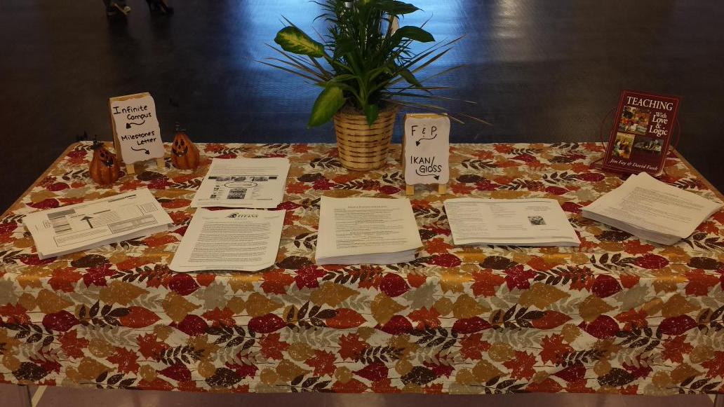 AlmandBonnie's tweet photo. TRE Parent Information Night #ensuringsuccess #hcs2016 http://t.co/ZjeyljKm9B