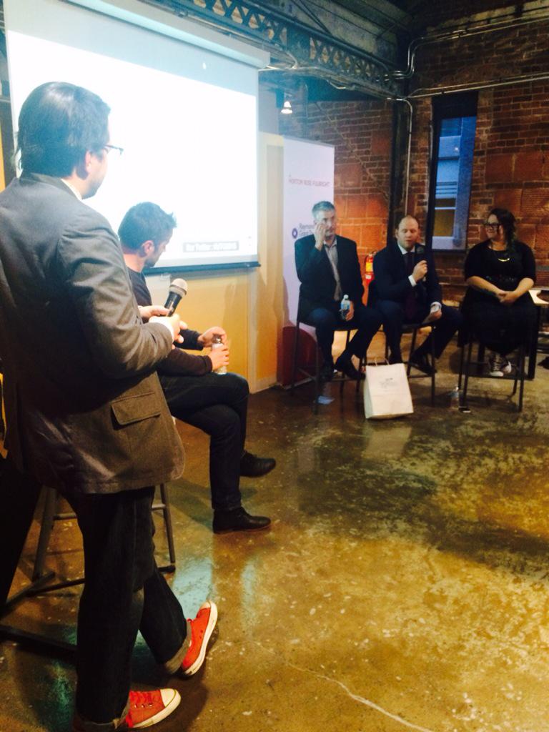 ululeCA's tweet photo. "Une réussite dans une campagne de Crowdfunding permet pour un banquier, d'y croire" @banquenationale #UTQ2015 http://t.co/221uO9Xrwj