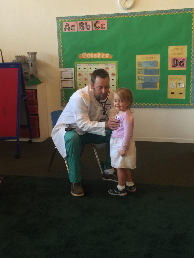 KateTalbot2's tweet image. This is the best thing to happen today #GrowingTree #moraga #DrMike 👍🏻🌟💯👼🏼