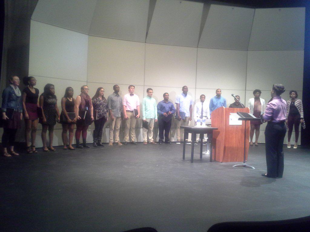 RichBondHist's tweet photo. Thanks to the inaugural speaker, Dr. Burnim, and the @vawesleyan Chorale for kicking off our @1619America series! http://t.co/Vnc2oBI6zX