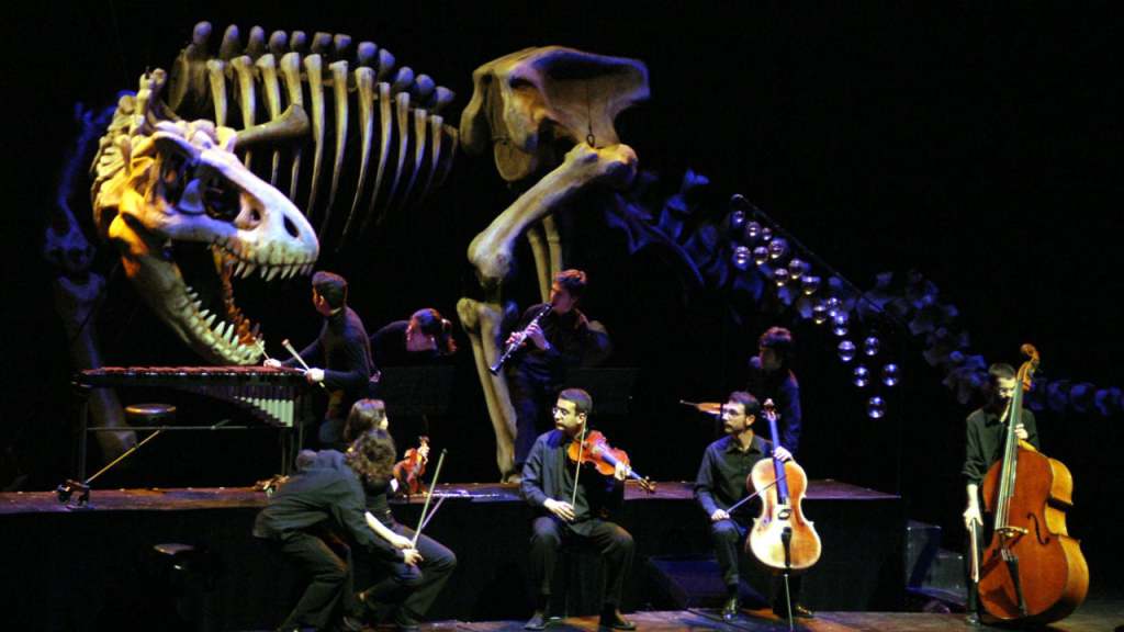 Soñando el carnaval de los animales. Títeres Etcetera // Domingo, 25 de octubre, en el… elplang.wordpress.com/2015/10/23/son…