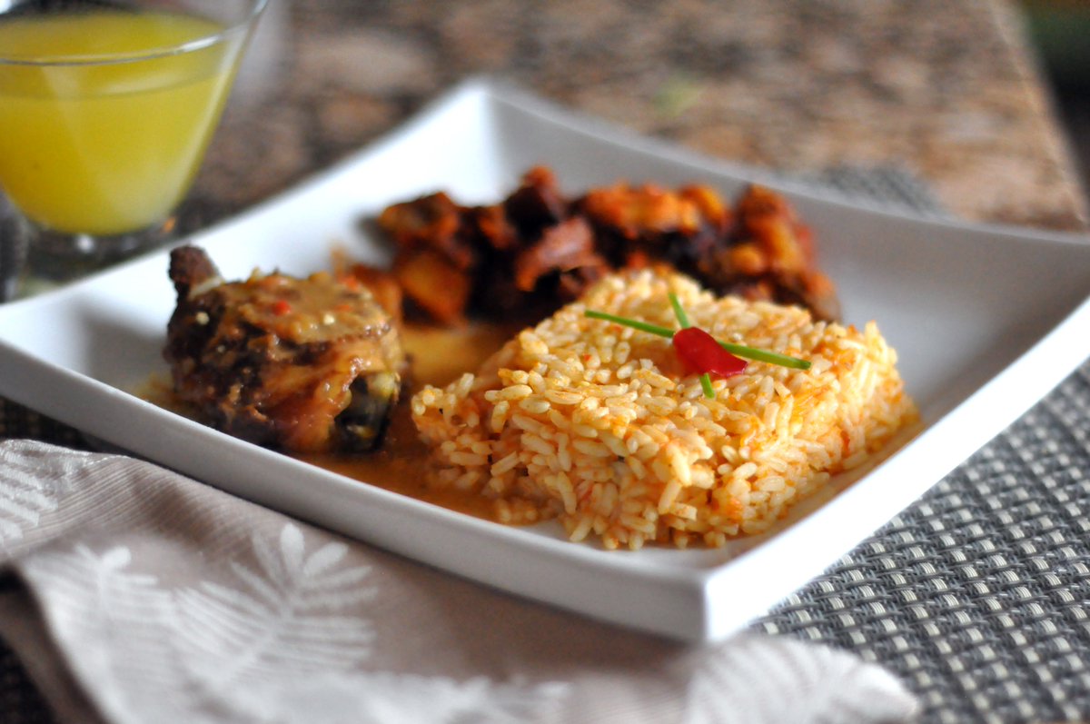 mykuriyas's tweet photo. #MenuList 1. Jollof Spaghetti 2. Coconut rice 3. Semo and Egusi 4. Ice cream cake order now https://t.co/8hqhW2aKIK https://t.co/wzCDRxu9po