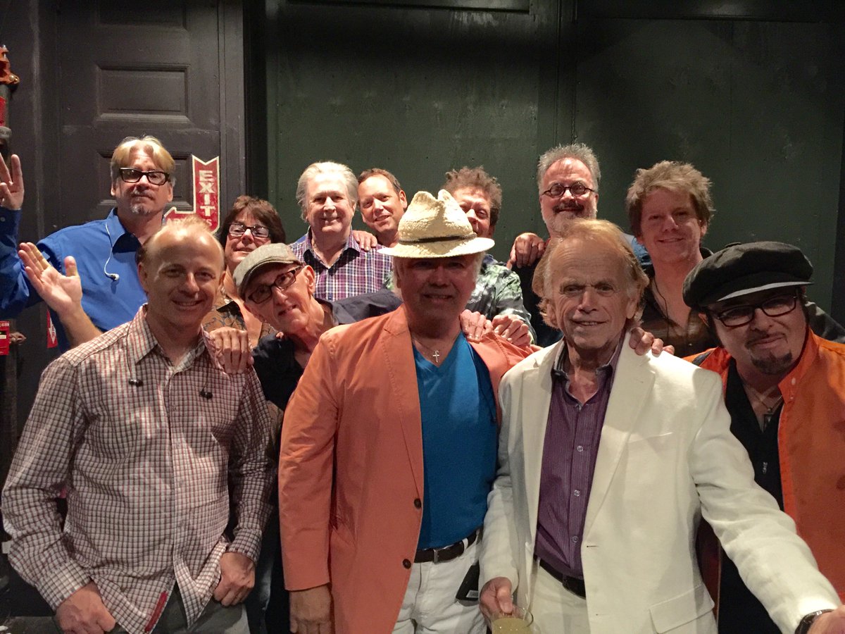 BrianWilsonLive's tweet image. Brian &amp;amp; the gang last night in Richmond VA - what a show!