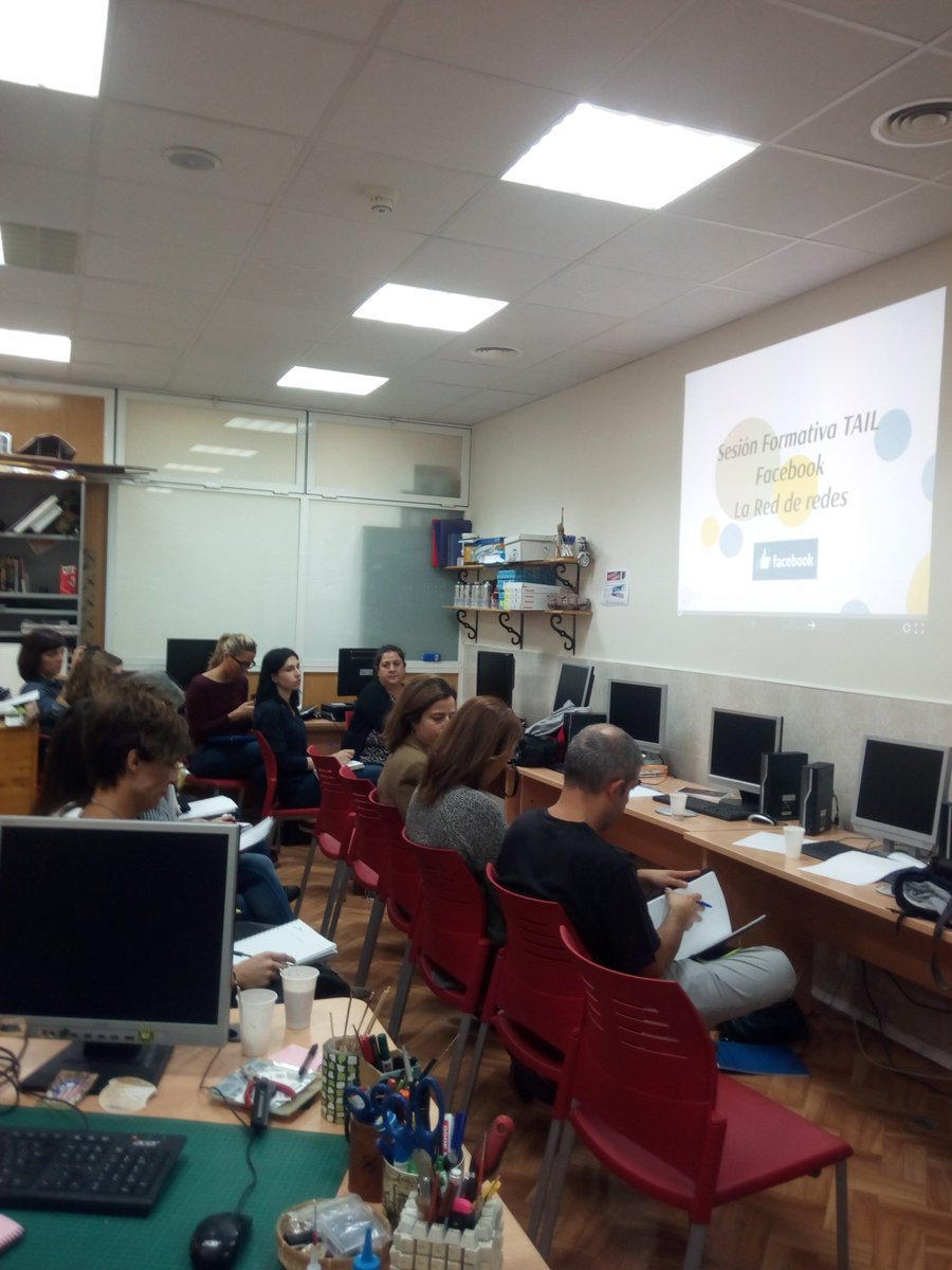 Sesión formativa de los/as TAIL de los <a href="/CRL_Madrid/">CRLs</a> sobre #RedesSociales