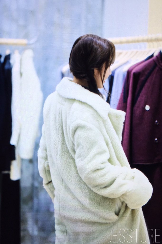 [PIC][23-10-2015]Jessica tham dự sự kiện của thương hiệu "MM6" vào chiều nay CR_RkuEUAAACvSa