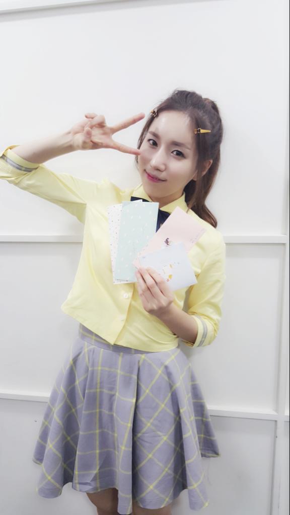 [#JIN] 저는 명지니입니다♡ 오늘은 무슨날이죠! 바로 뮤직뱅크에요 핫ㅋㅋㅋ
본방사수 기대할께요 내일보아요