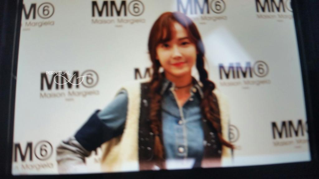 [PIC][23-10-2015]Jessica tham dự sự kiện của thương hiệu "MM6" vào chiều nay CR_ba1UUsAEdZ0_