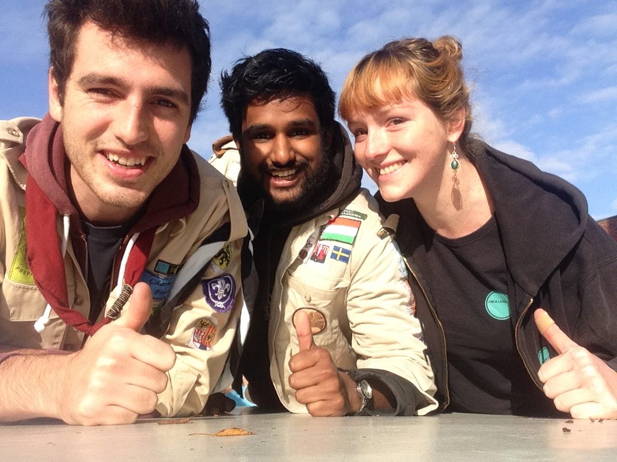 Jeugdige collega's!
#DVDJB #jhwollewei #Turnhout #scoutsengidsenvl