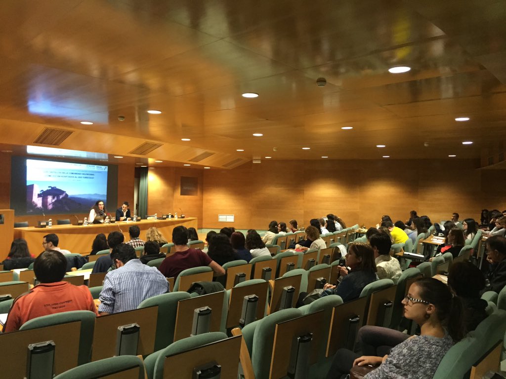 Arranca la segunda parte #jornadaturismologos con la presentación de los mejores TFG y TFM @_invattur @CdTValencia