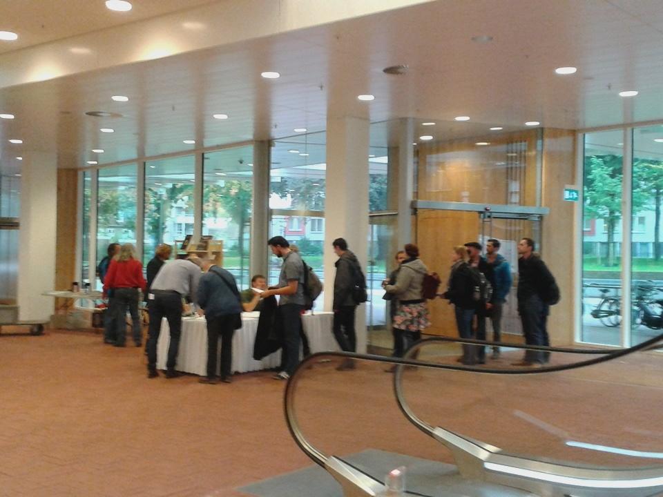 De eerste bezoekers komen binnen #metaaltijden2015