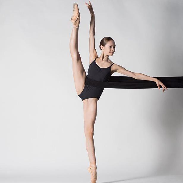 things_dance's tweet image. such a beautiful dancer😍