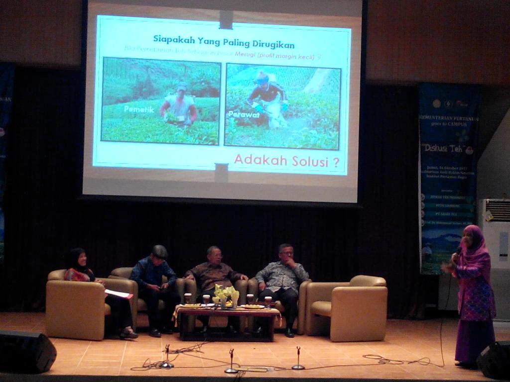 Pemetik teh adalah guru kehidupan. @BEM_FEM_IPB #KementanRI #DiskusiTeh