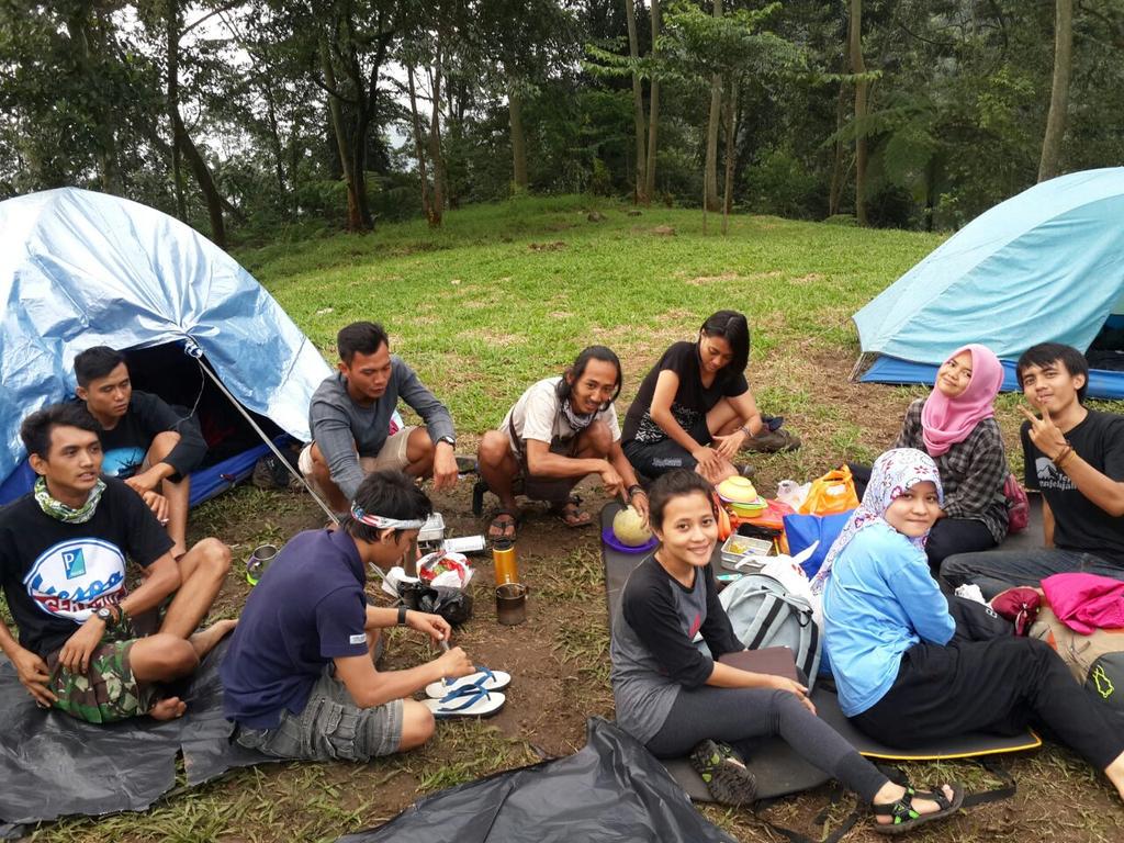Edisi #CampingCeria #April2015 #GunungBunder #Bogor
Yang kangen #Camcer *retweet