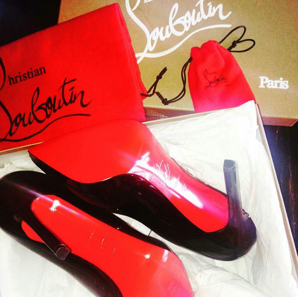 DPiercd's tweet image. My new babies come today can't wait to get these gorgeous heels on feet 😍😘👠❤❤❤❤❤💋💋