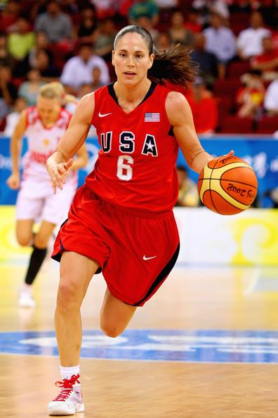 Happy Birthday to Sue Bird, who turns 35 today! 