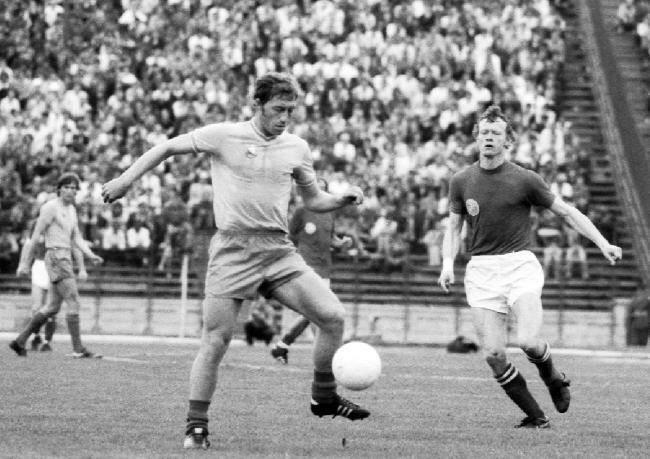 OldFootball11's tweet photo. #NicoleaDobrin #Dobrin; #Romania http://t.co/PTwbbUsF2p