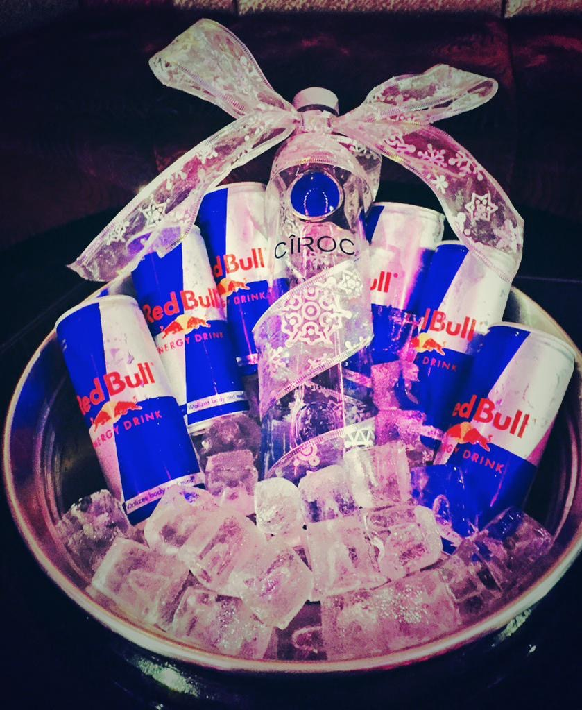 pryzmcardiff's tweet photo. VIP GIVEAWAY - Officially Cardiff's Biggest Friday! 

-VIP Booth 
-Bottle of Vodka 
-Entry Tickets 

RETWEET to win! http://t.co/k6YpdVMLyC