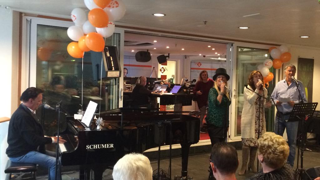 TinekeShow on Twitter 