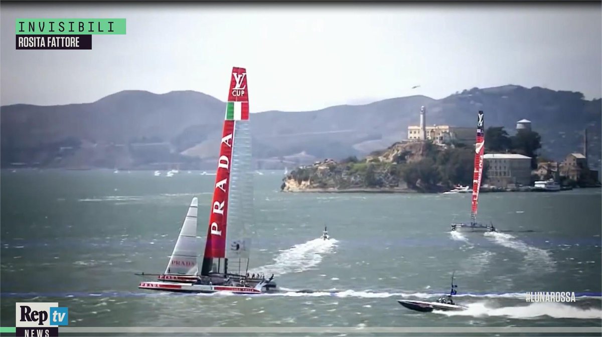 RepubblicaTv's tweet photo. Dietro #LunaRossa un ingegnere col cuore! -> http://t.co/ikG0Yc2bLB @fattore_r #RepTvNews #Insean http://t.co/94bjQNPNmc
