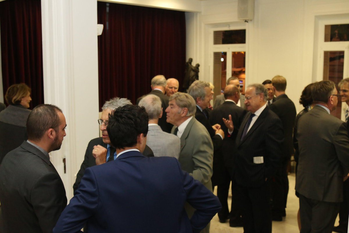 Français de Monaco tweet media