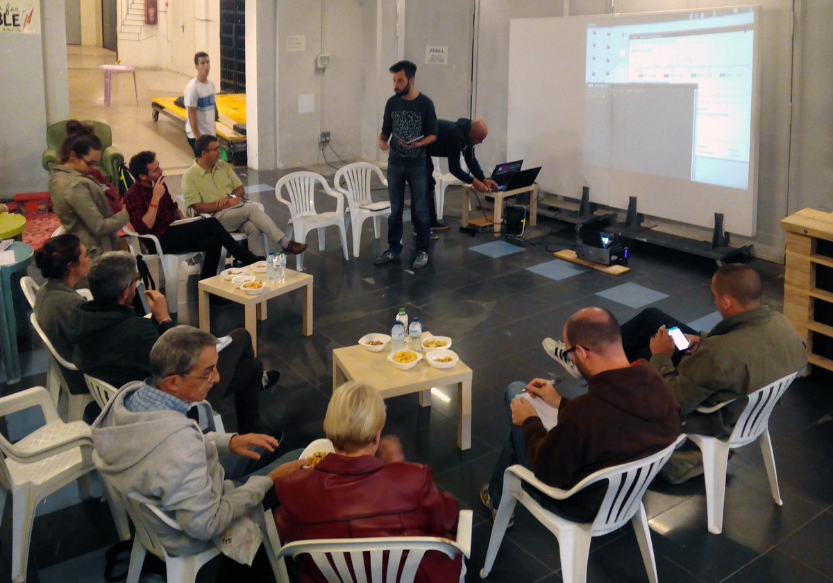 lacolarq's tweet photo. Resum del 1r taller de definició arquitectònica del #NouAteneu
http://t.co/IXlP8NYPoF http://t.co/gX8RedfyzA
