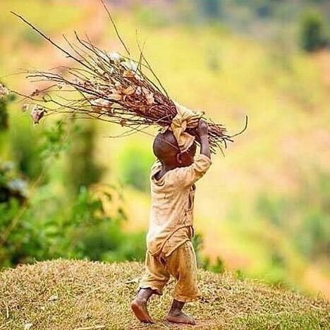 JohnnyGachanja's tweet photo. #LifeWillBeBetterWhen gas will
be piped en i will Neva come
along this in our country
@jamesNkanja
http://t.co/j8PjrkiDWe
