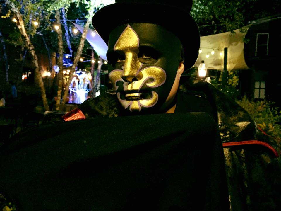 HighlandsLouie's tweet photo. #Louisville #Halloween Parade tonight!! @LvilleHalloween http://t.co/wnPQzoD397 http://t.co/809UZxOdoO
