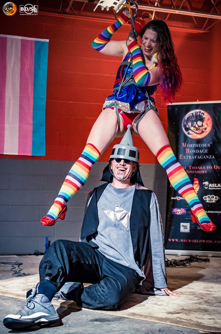 Julie FennellIPCookieMonster on X: This is, without question, my favorite  @MBExtravaganza pic from this year. with Kasis at #MBEbaltimore15  http:t.coTQDM82GNix  X