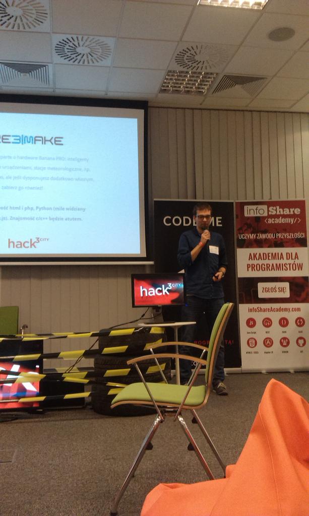 hack3city tweet media