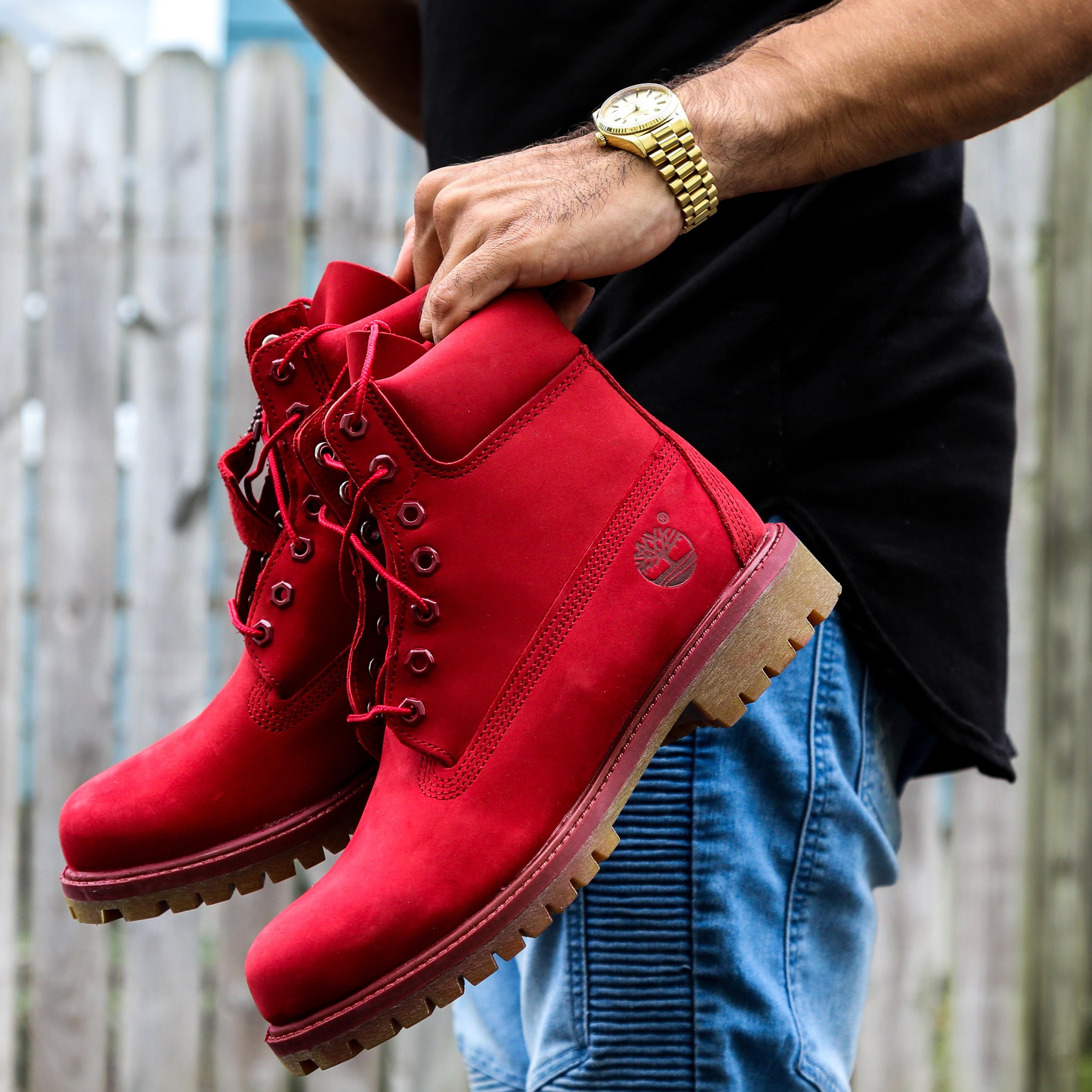 Red suede 2024 timberland boots