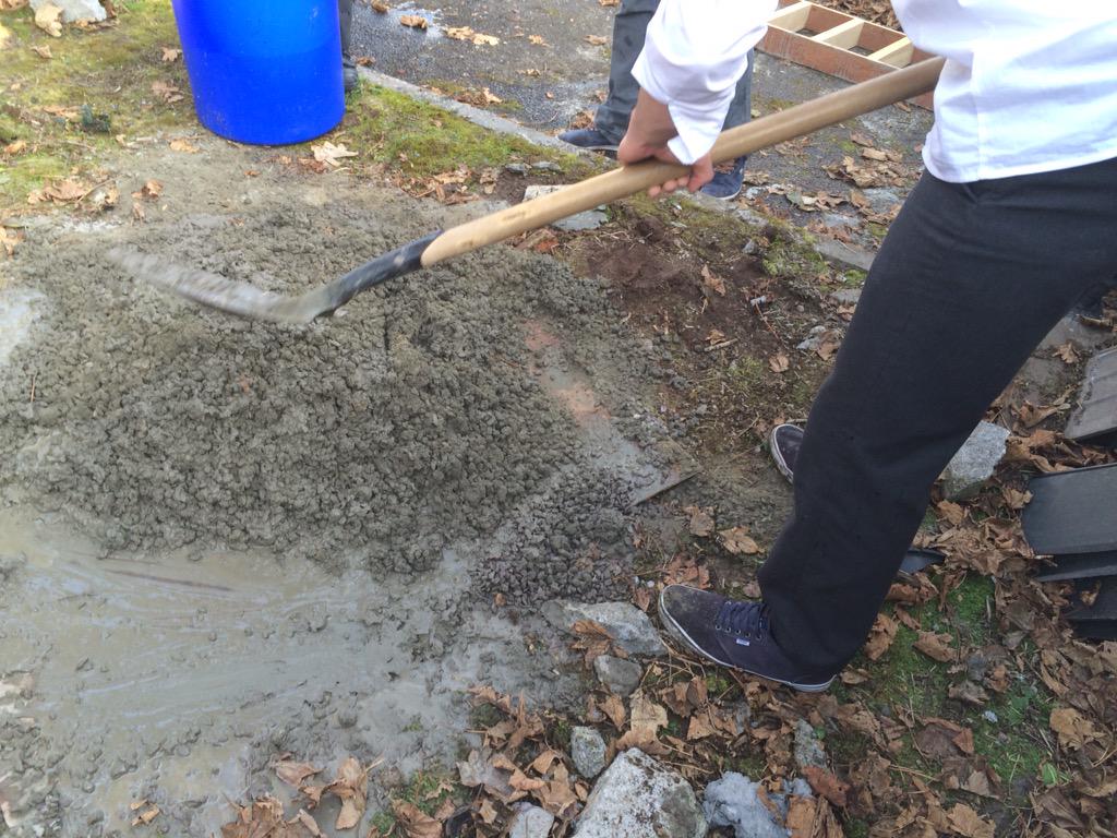 JosephRTerry's tweet image. Ag meascadh coincréite le Bl 5. #SlumpTest #LCCons