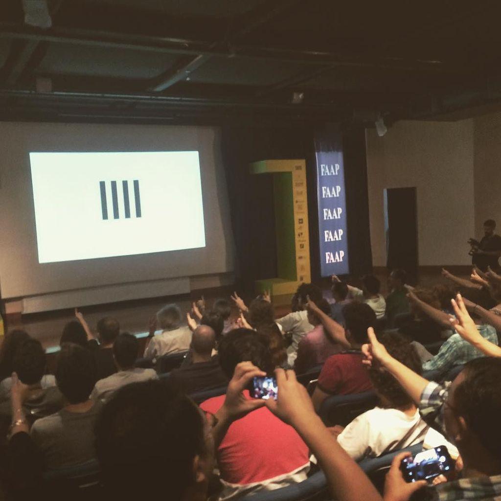 p0ots's tweet image. Thumbs up for atypi! 👍🏻👍🏻👍🏻👍🏻 #atypi2015 ift.tt/1Kd7vqx