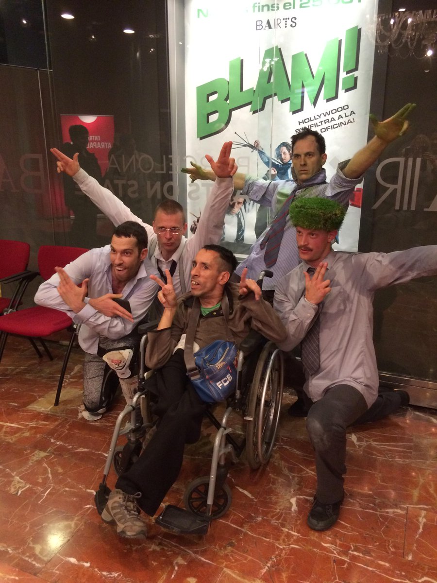 BLAMelShow's tweet photo. ¡Así de animado sale nuestro público de ver #BLAMElShow en @BARTSbcn! http://t.co/DAVbZHXoOy http://t.co/p4QON9CV9p