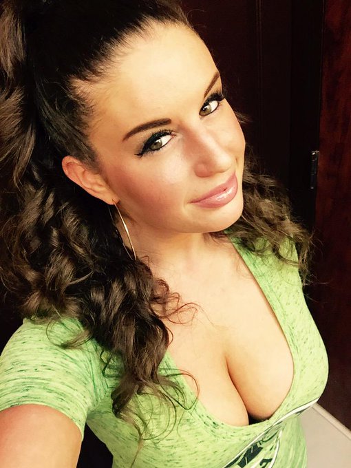 Gaze into my eyes this #FriskyFriday 🔮✨ @Playboy @PlayboyPlus http://t.co/QG2QTA4stY<a href="/tag/friskyfriday"class="tags">#FriskyFriday</a><a class="tags" href="/tag/playboy">@playboy</a>