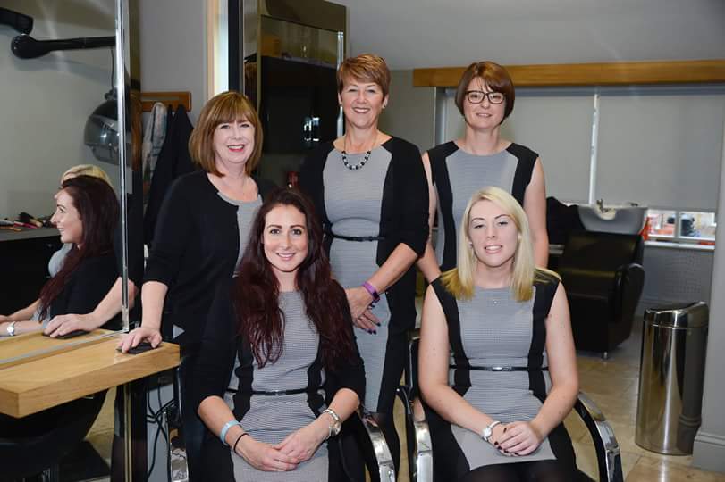New photos for website thanks to Emma <a href="/Dodspods/">Emma Dodsworth photo</a> <a href="/VisitHelmsley/">VisitHelmsley</a> #hair #teamwork #lovewhereyouliveandwork