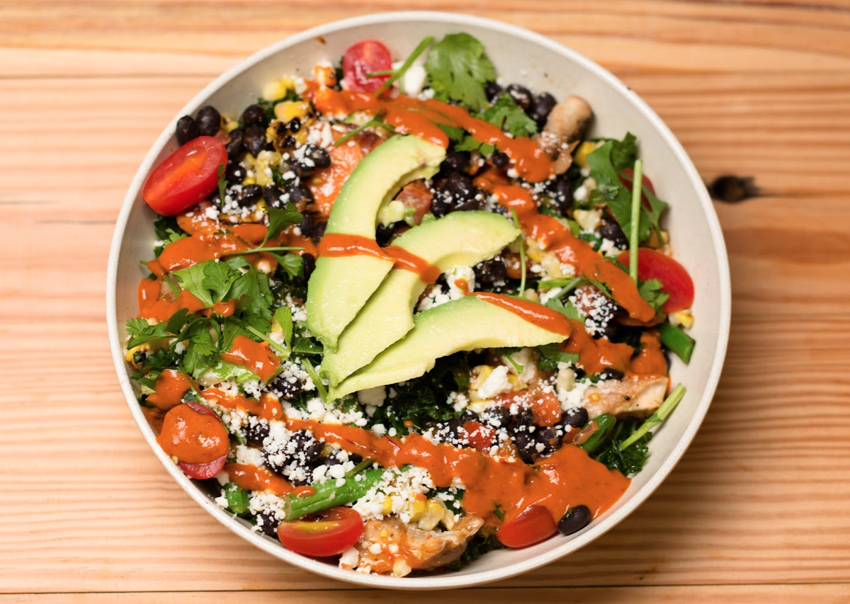 bgoodcanada's tweet image. Looking to spice up your Friday? How about the spicy avocado &amp;amp; lime bowl! #realfoodfast