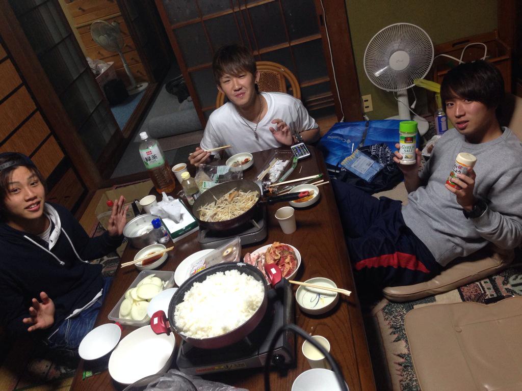 tonpei0929's tweet photo. けんやばばあついた http://t.co/XOgShgwO0T